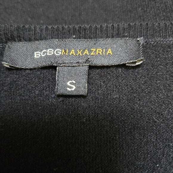 BCBG Black V-Neck Thick Stretchy Short Sleeve Top. Size Small - Picture 8 of 11